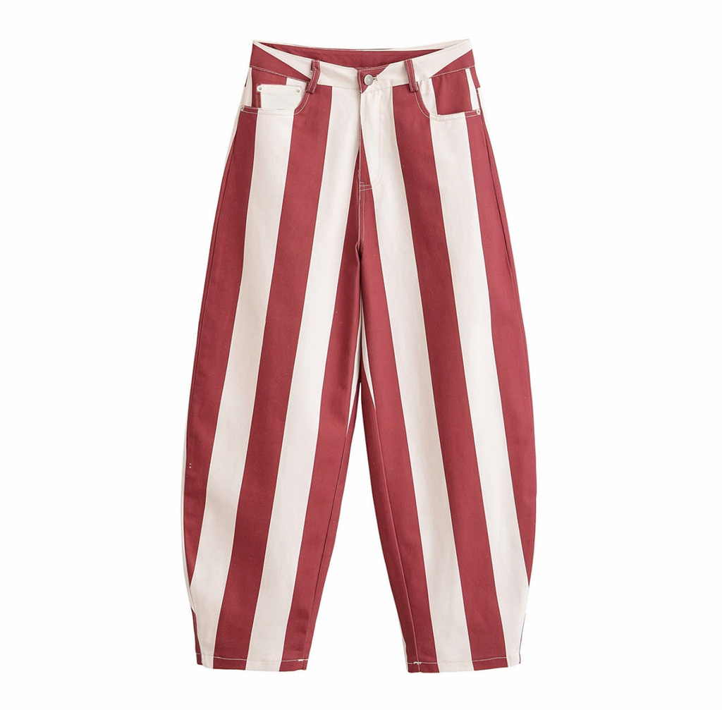 Portofino Striped Trousers — pantalón de rayas vino y crema de Velvet Boutique, vista de la pieza
